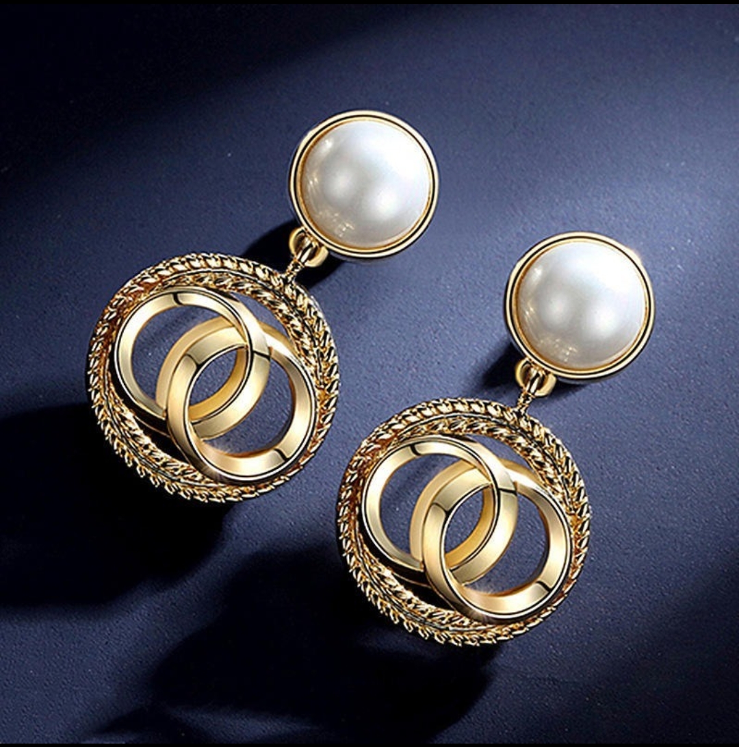 1df0508d-4dc0-449e-ae2e-bd2ddec950fc Earrings - Image 1